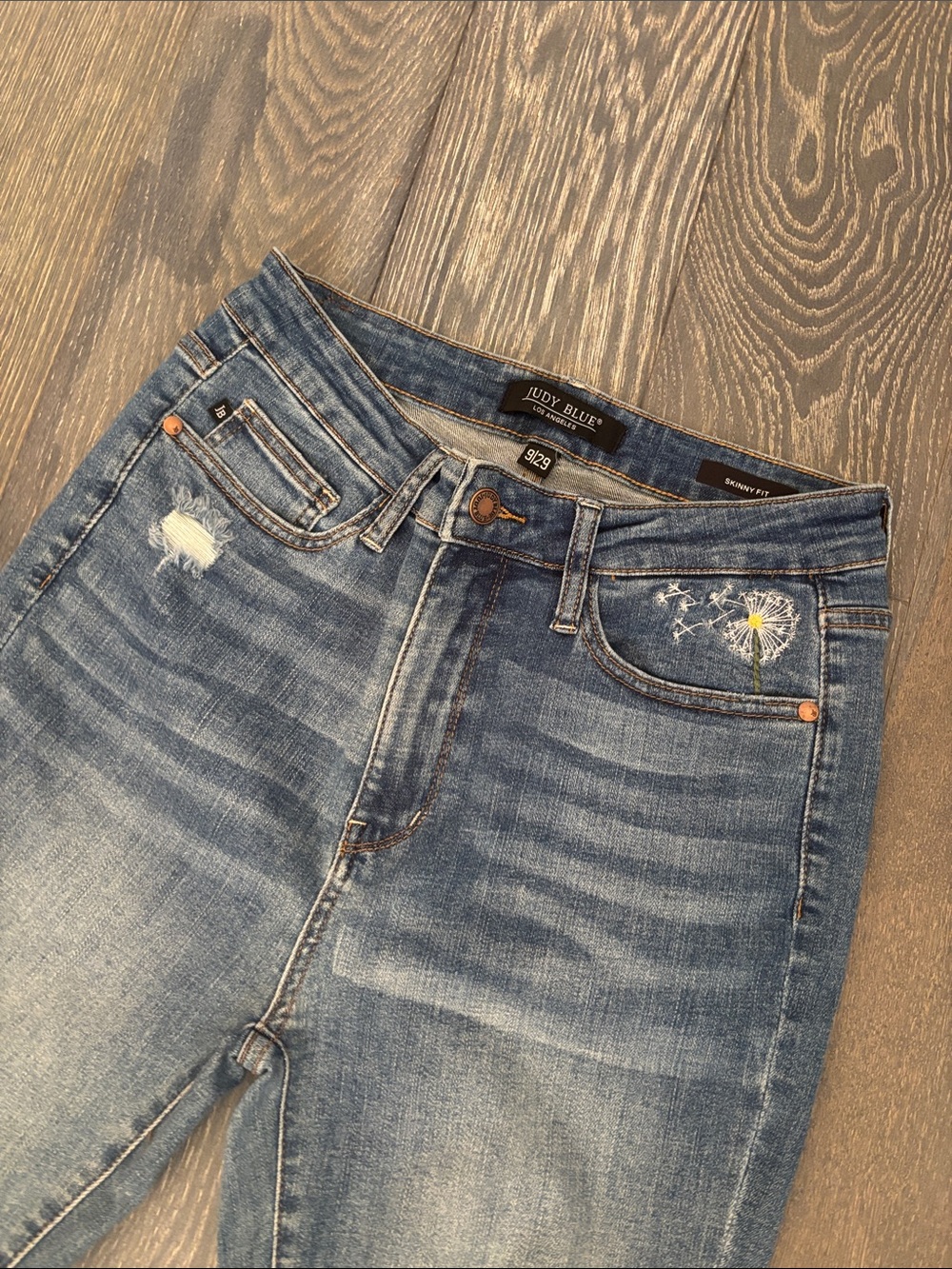 Judy Blue Medium Blue Distressed Skinny Jeans with Dandelion Stitch